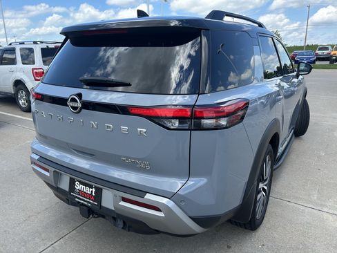 Used 2022 Nissan Pathfinder Platinum w/ Cargo Package AWD/4WD image 6
