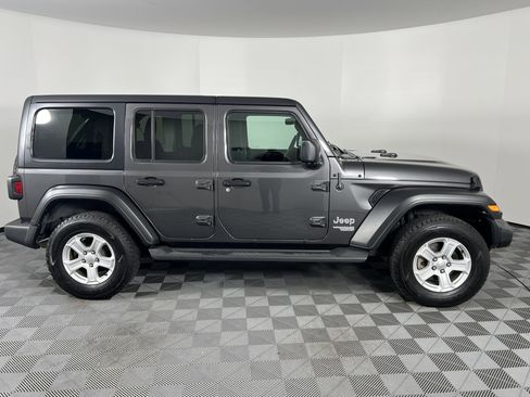 Used 2021 Jeep Wrangler Unlimited Sport AWD/4WD image 12