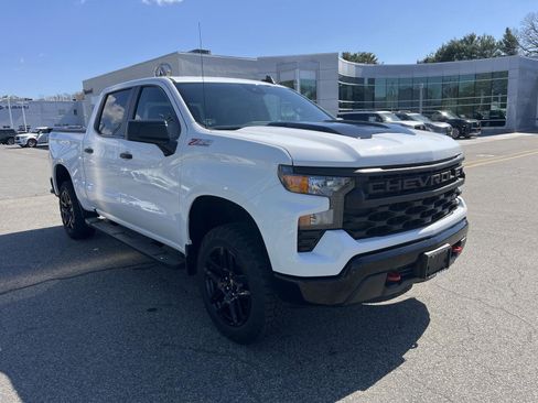 Used 2024 Chevrolet Silverado 1500 Custom Trail Boss image 2