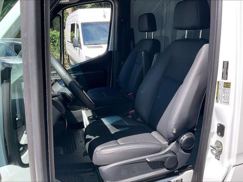 Used 2026 Mercedes-Benz Sprinter 2500 image 18