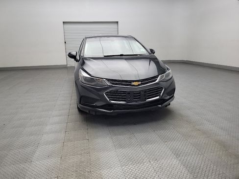 Used 2018 Chevrolet Cruze LT w/ Convenience Package image 14