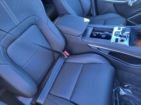 New 2025 Jaguar F-PACE R-Dynamic S image 23