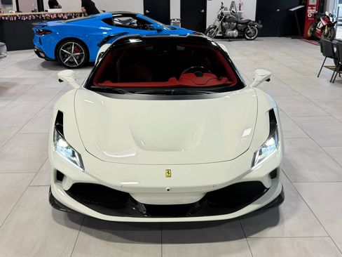 Used 2021 Ferrari F8 Tributo RWD image 25