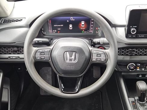 Used 2025 Honda Accord LX image 16