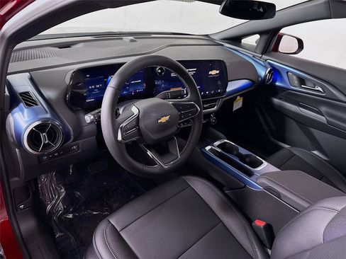 New 2026 Chevrolet Equinox EV LT image 4