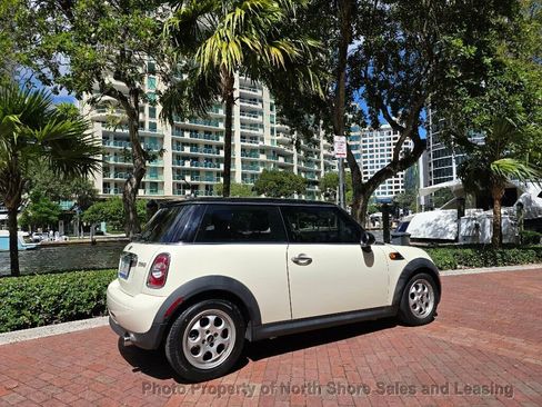 Used 2012 MINI Cooper Hardtop image 8