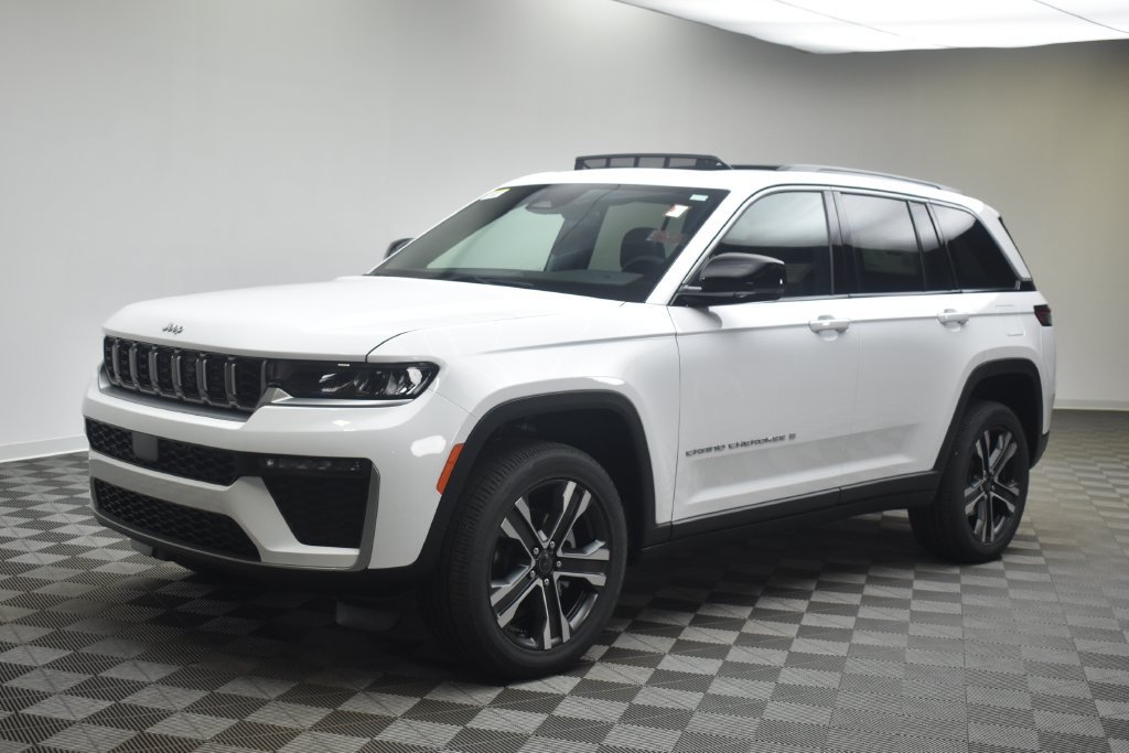 New 2027 Jeep Grand Cherokee Limited AWD/4WD image 15