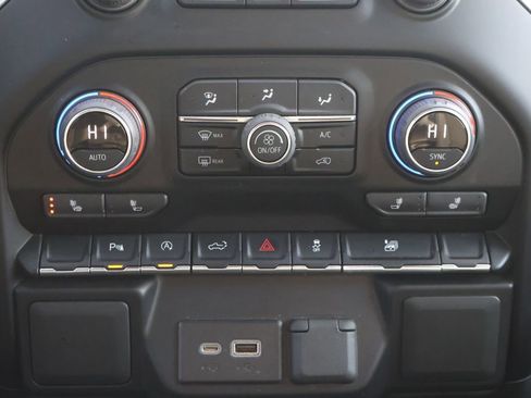 Used 2022 Chevrolet Silverado 1500 RST w/ Safety Package image 20