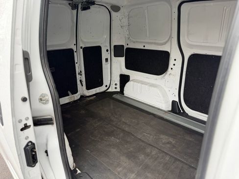 Used 2018 Nissan NV200 S FWD image 7
