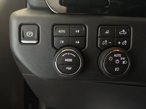 New 2026 Chevrolet Silverado 1500 LTZ w/ LTZ Premium Package image 25