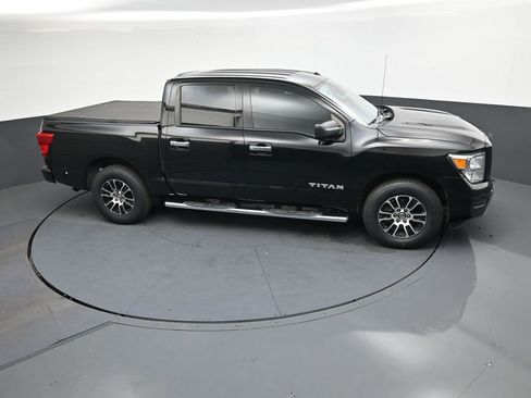 Used 2021 Nissan Titan SV w/ SV Convenience Package image 19