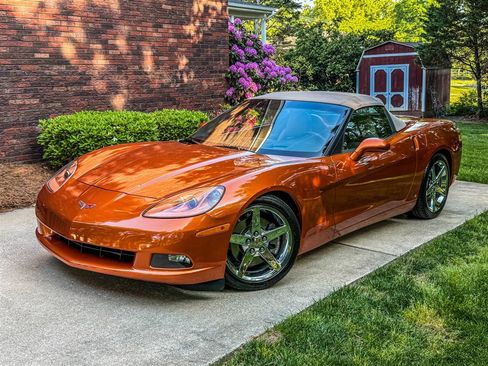 Used 2008 Chevrolet Corvette Convertible w/ Preferred Equipment Group image 3