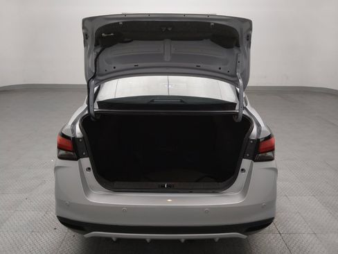 Used 2025 Nissan Versa SV FWD image 29