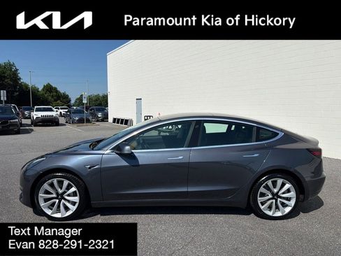 Used 2020 Tesla Model 3 Standard Range RWD image 4
