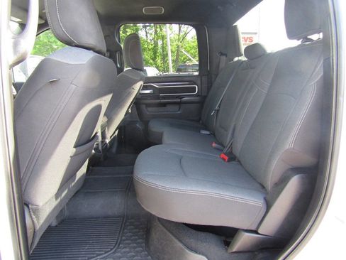 Used 2024 RAM 2500 Big Horn w/ Night Edition AWD/4WD image 11