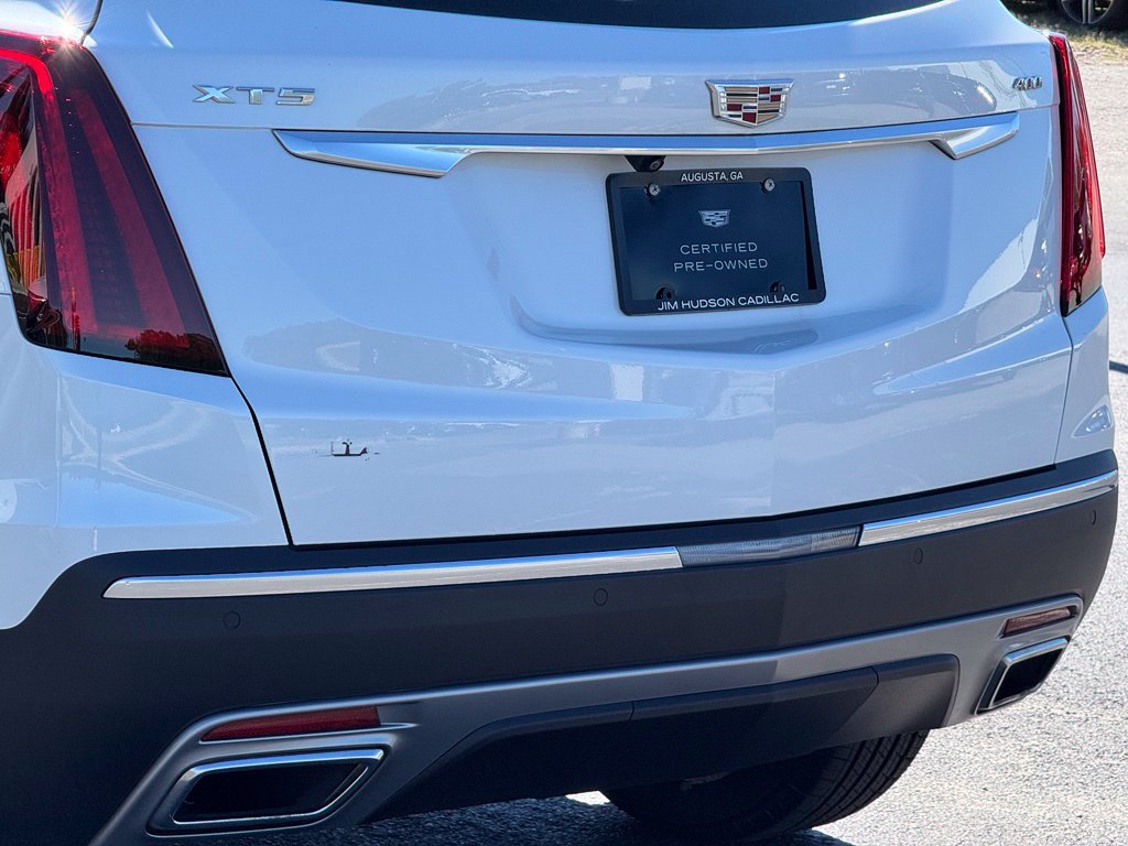 Certified 2025 Cadillac XT5 Premium Luxury FWD image 9