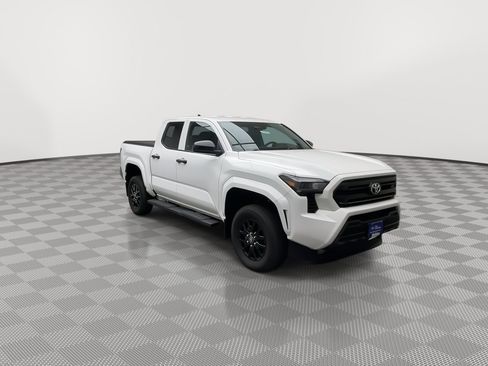 Used 2024 Toyota Tacoma SR RWD image 29