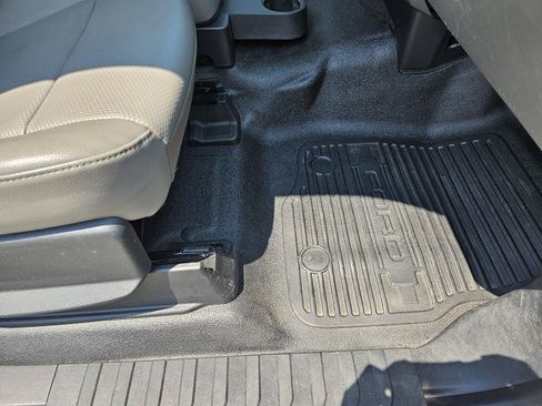 Used 2017 Ford F350 XL RWD image 32