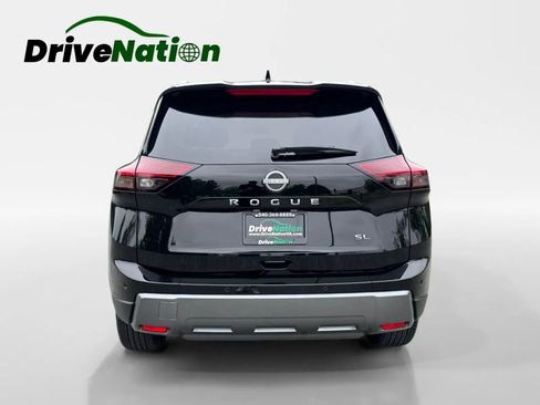 Used 2026 Nissan Rogue SL FWD image 6