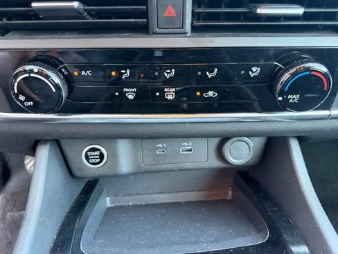Certified 2023 Nissan Rogue S FWD image 19