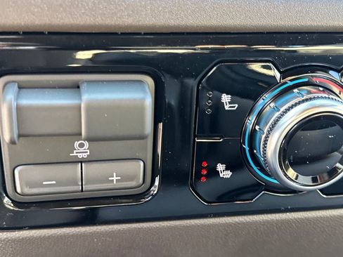 New 2026 GMC Sierra 1500 SLE w/ Preferred Package image 20