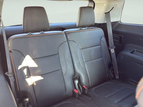 Used 2022 GMC Acadia AT4 image 12