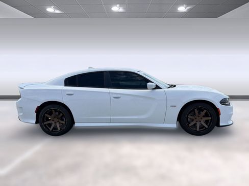 Used 2019 Dodge Charger R/T RWD image 7