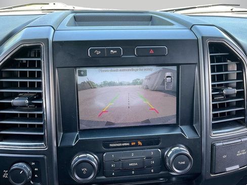 Used 2017 Ford F150 XLT w/ Equipment Group 302A Luxury AWD/4WD image 14