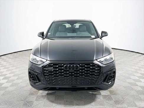 Certified 2025 Audi Q5 2.0T Premium Plus w/ Premium Plus Package AWD/4WD image 2