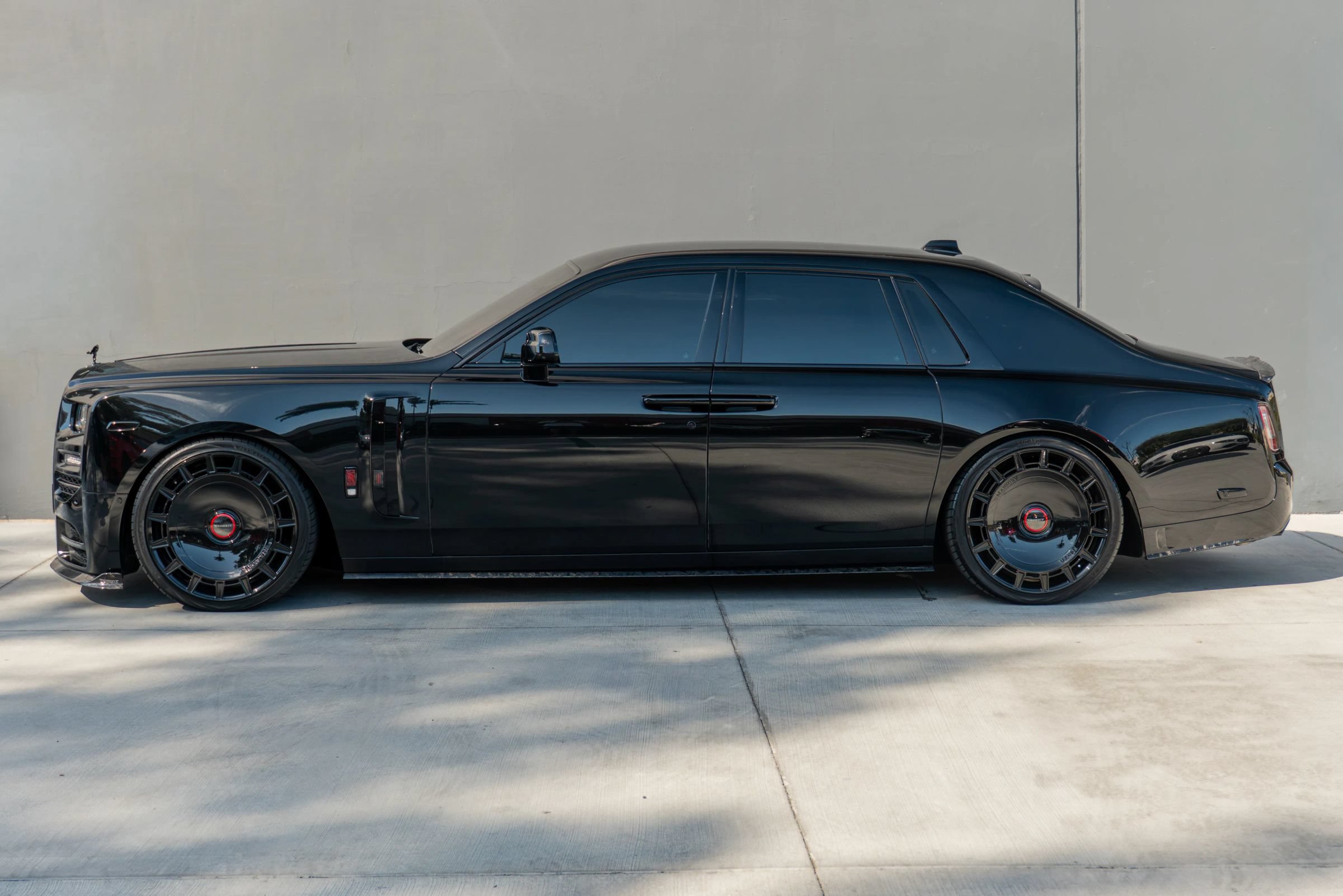 Used 2024 Rolls-Royce Phantom Sedan w/ The Phantom Package RWD image 2