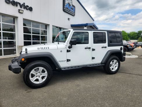 Used 2017 Jeep Wrangler Unlimited Sport AWD/4WD image 6