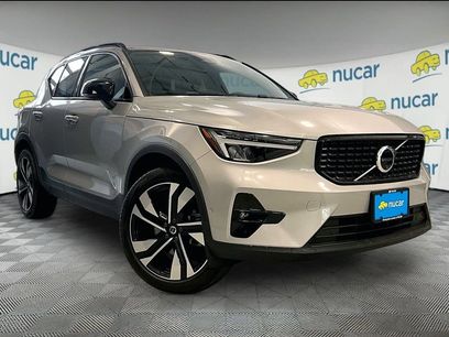 Used 2025 Volvo XC40 B5 Plus