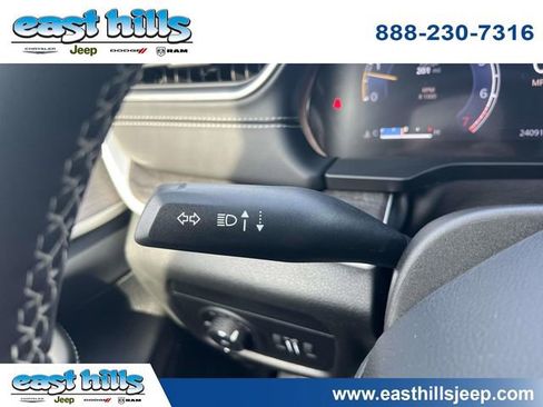 Certified 2024 Jeep Grand Cherokee Limited image 29