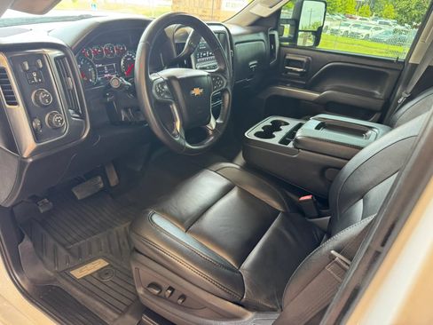 Used 2018 Chevrolet Silverado 3500 LT w/ LT Convenience Package AWD/4WD image 17