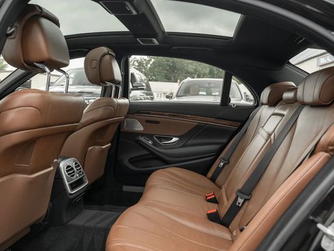 Used 2016 Mercedes-Benz S 550 4MATIC Sedan image 8