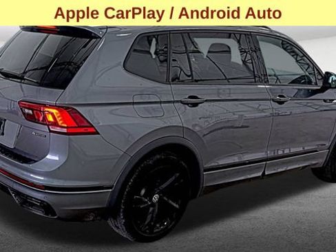 Used 2023 Volkswagen Tiguan SE R-Line image 8