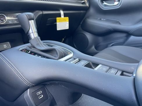 Certified 2026 Honda HR-V EX-L image 21