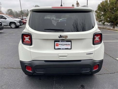 Used 2020 Jeep Renegade Latitude image 5