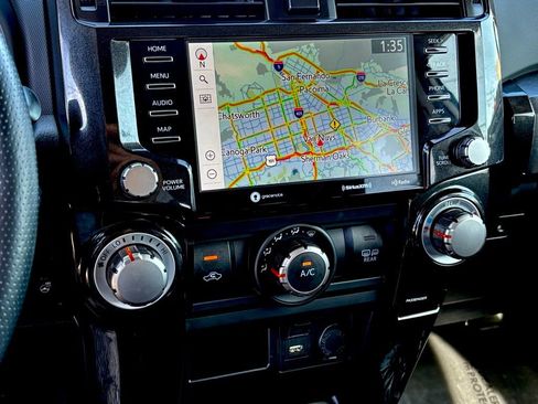 Used 2024 Toyota 4Runner TRD Off-Road Premium image 18