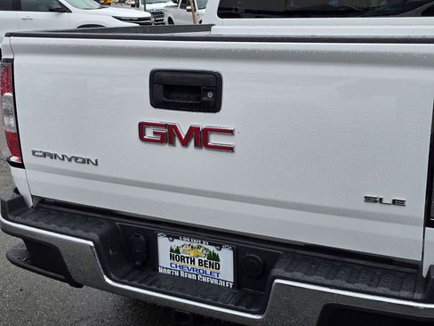Used 2015 GMC Canyon SLE w/ SLE Convenience Package image 16
