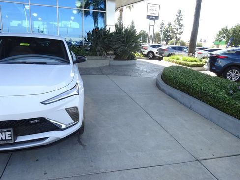 New 2026 Buick Envista Sport Touring w/ Convenience I Package FWD image 30