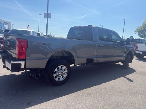 Used 2024 Ford F350 XLT AWD/4WD image 5