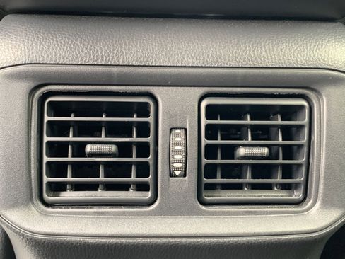 Used 2025 Toyota RAV4 XLE image 24