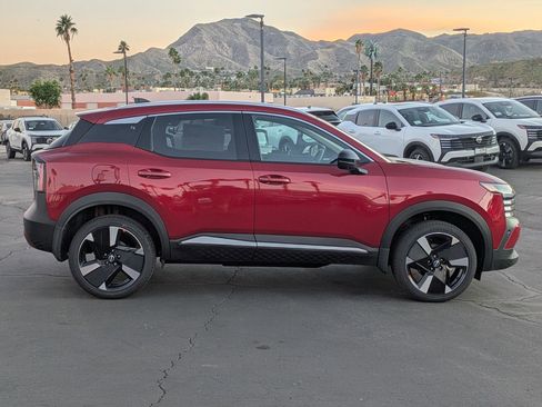 New 2026 Nissan Kicks SR FWD image 5