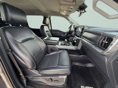 Used 2022 Ford F150 Lariat w/ Max Trailer Tow Package image 11