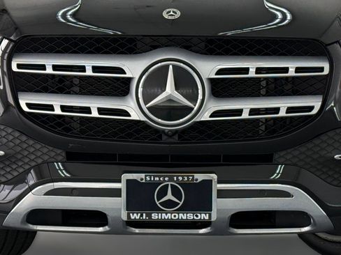 Used 2023 Mercedes-Benz GLS 450 4MATIC image 19