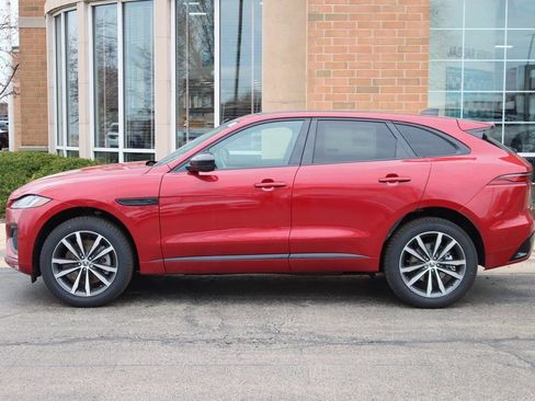 Used 2026 Jaguar F-PACE R-Dynamic S image 2
