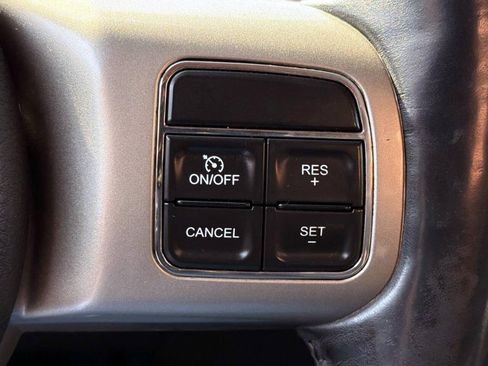 Used 2012 Jeep Grand Cherokee Overland AWD/4WD image 24