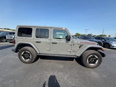 Used 2021 Jeep Wrangler Unlimited Rubicon AWD/4WD image 2