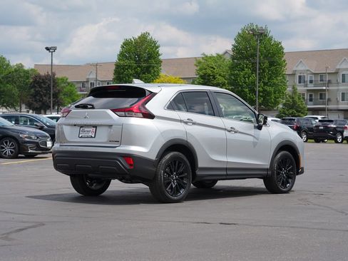 New 2026 Mitsubishi Eclipse Cross LE AWD/4WD image 3